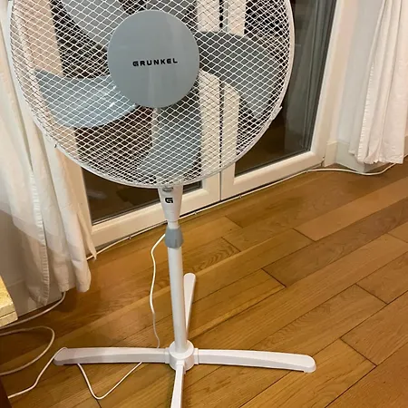 Charming 2 Bedroom Next To Jardim Da Estrela, * Lissabon