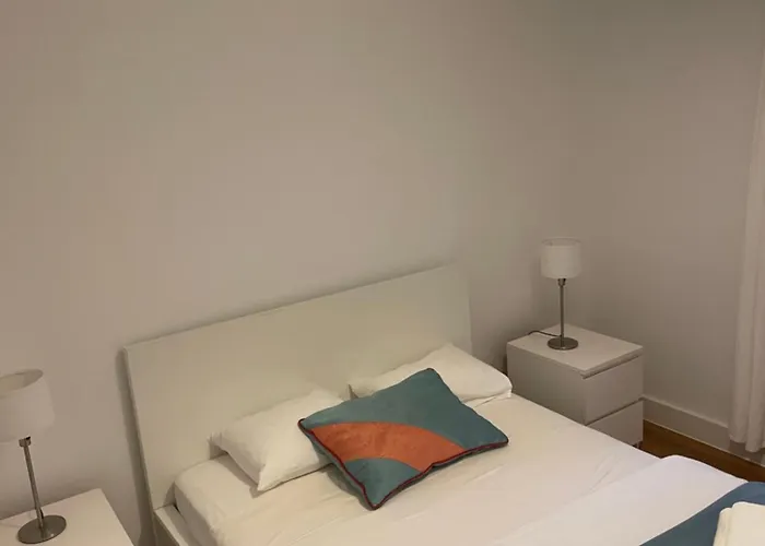 公寓 Charming 2 Bedroom Next To Jardim Da Estrela,